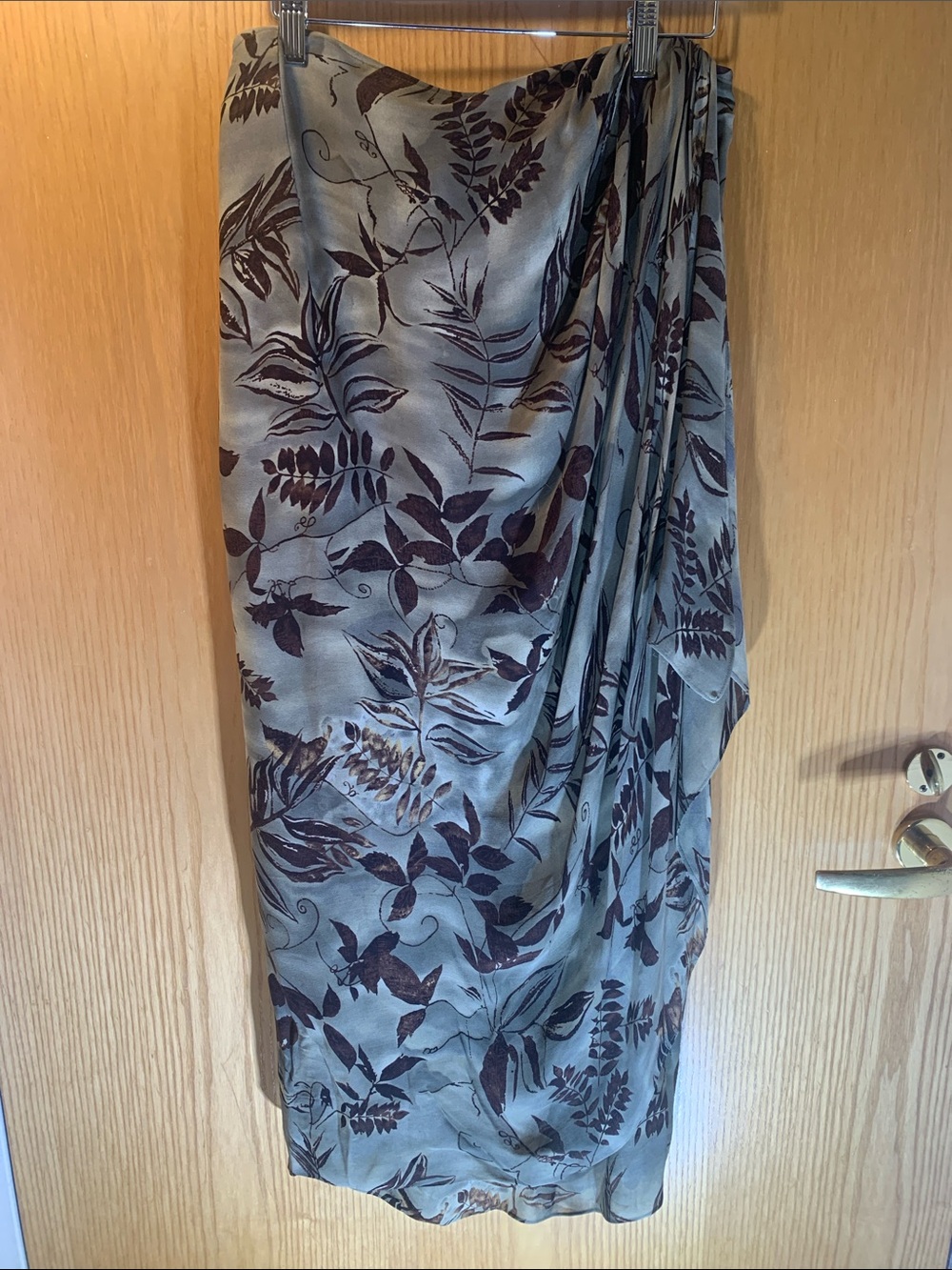 The J Peterman Company 100% Silk Floral Sarong Wrap Skirt in Sage/Tan - Size 14